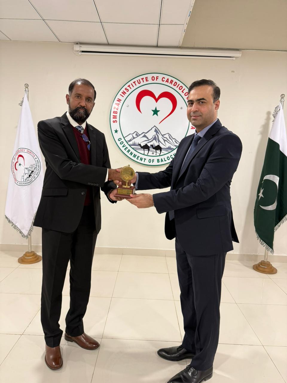 587579780_829310763190449_3902839795696853684_n